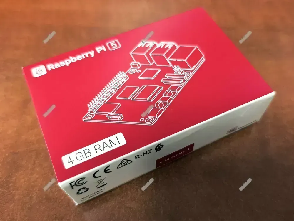 Raspberry Pi 5 Model B 4GB Set view 2